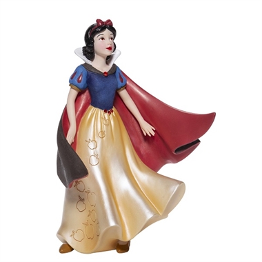 Disney Showcase - Snow White Fashion